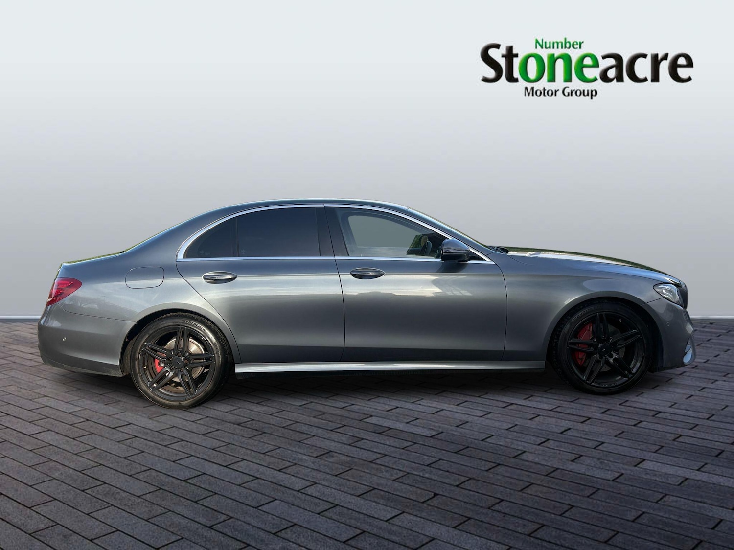 Used Mercedes-Benz E Class 2016 for sale - 76632778: Photo 2