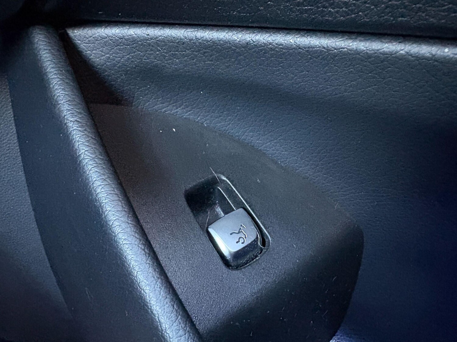 Used Mercedes-Benz E Class 2016 for sale - 76632778: Photo 20