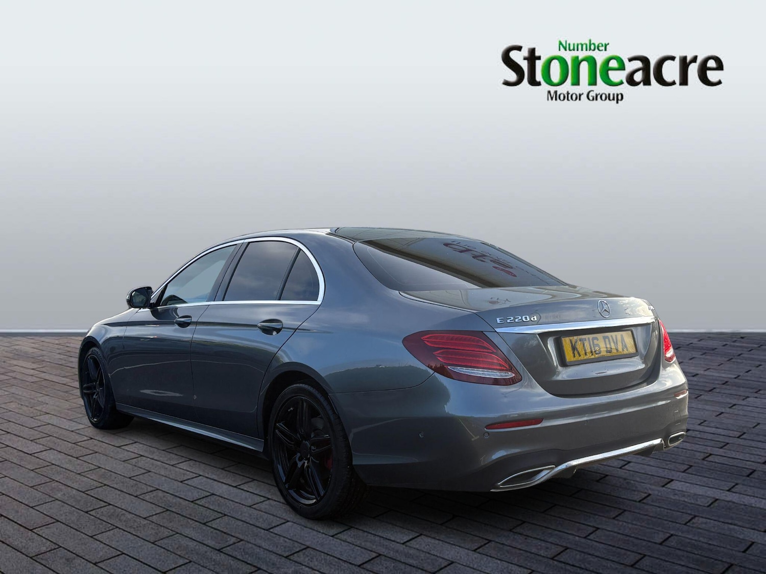 Used Mercedes-Benz E Class 2016 for sale - 76632778: Photo 5