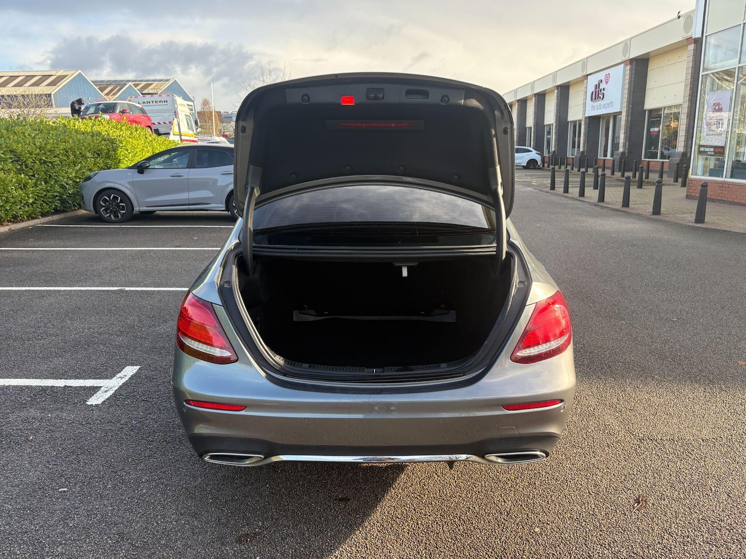 Used Mercedes-Benz E Class 2016 for sale - 76632778: Photo 9