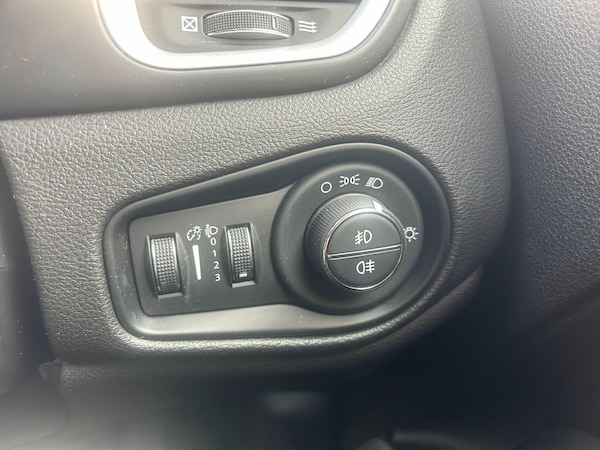 Used Jeep Renegade 2016 for sale - 76201471: Photo 15
