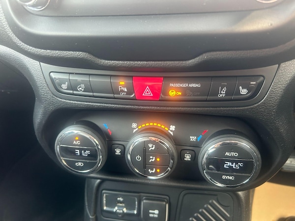 Used Jeep Renegade 2016 for sale - 76201471: Photo 23