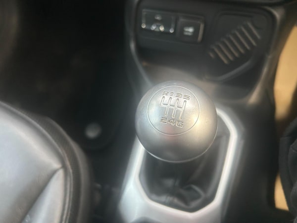 Used Jeep Renegade 2016 for sale - 76201471: Photo 24