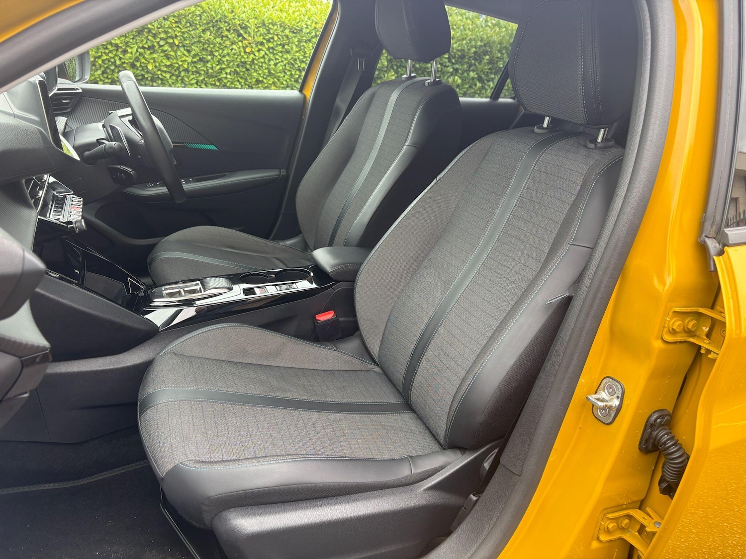 Used Peugeot 208 2023 for sale - 76996544: Photo 13