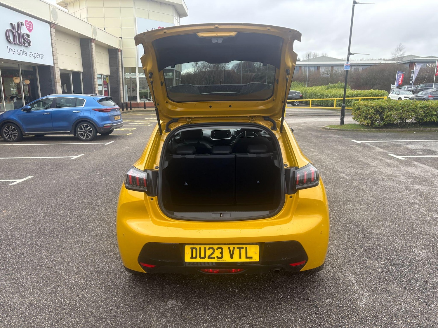 Used Peugeot 208 2023 for sale - 76996544: Photo 9