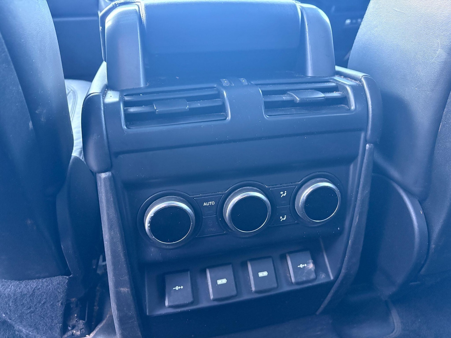 Used Land Rover Defender 2020 for sale - 76645336: Photo 16