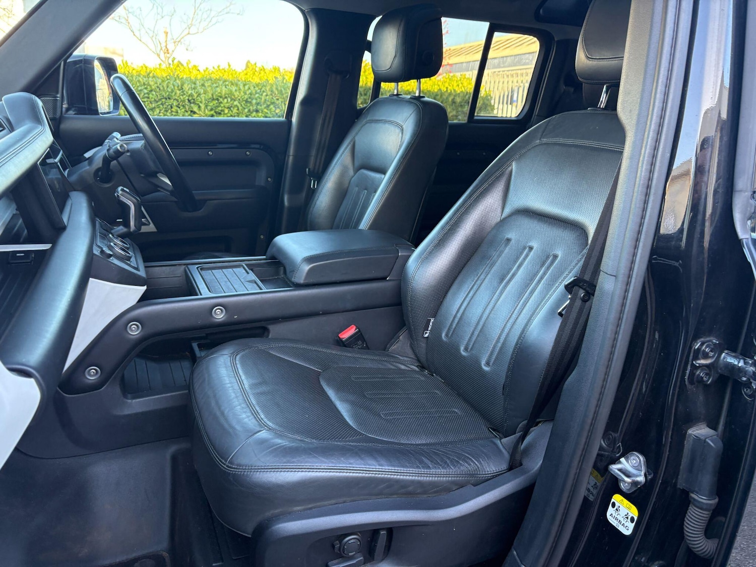 Used Land Rover Defender 2020 for sale - 76645336: Photo 18