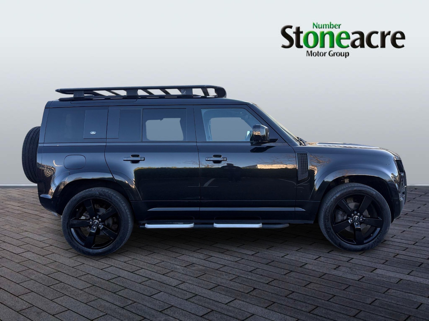Used Land Rover Defender 2020 for sale - 76645336: Photo 2