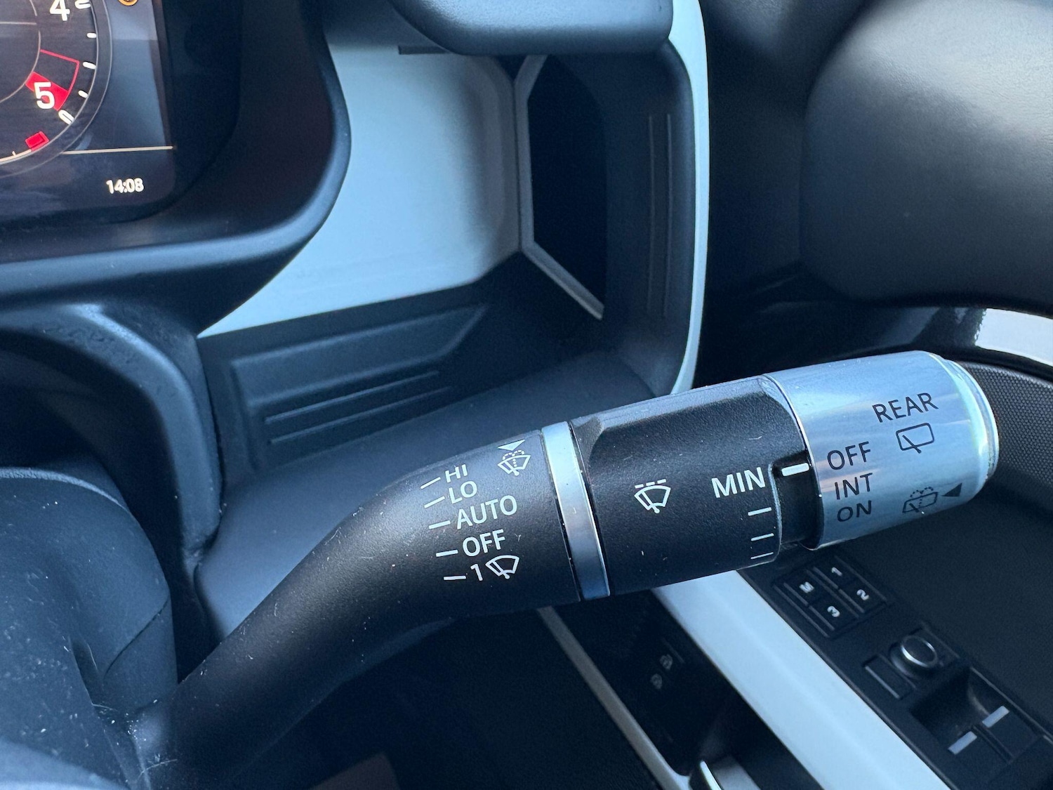 Used Land Rover Defender 2020 for sale - 76645336: Photo 26