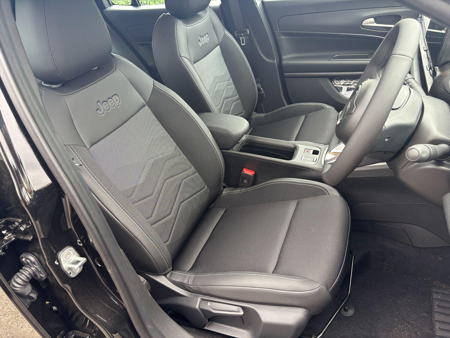 Used Jeep Avenger 2025 for sale - 76247416: Photo 16