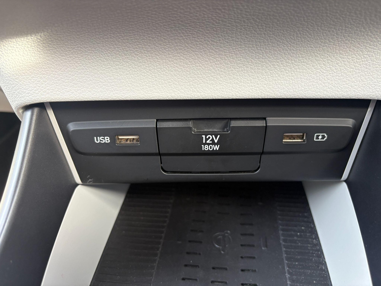 Used Hyundai BAYON 2022 for sale - 76499580: Photo 30