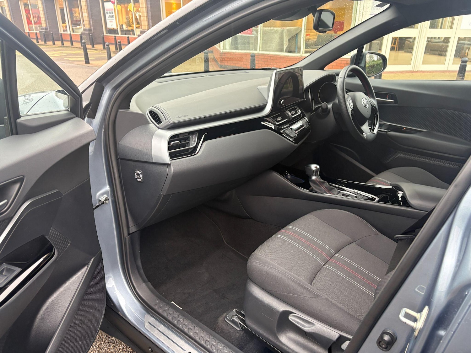 Used Toyota C-HR for sale - 77229660: Photo 13