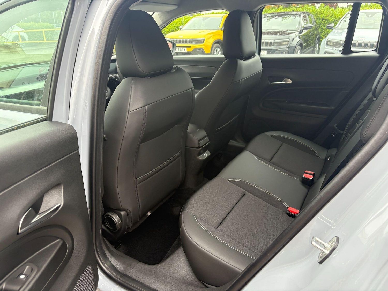 Used Jeep Avenger 2025 for sale - 76247784: Photo 11