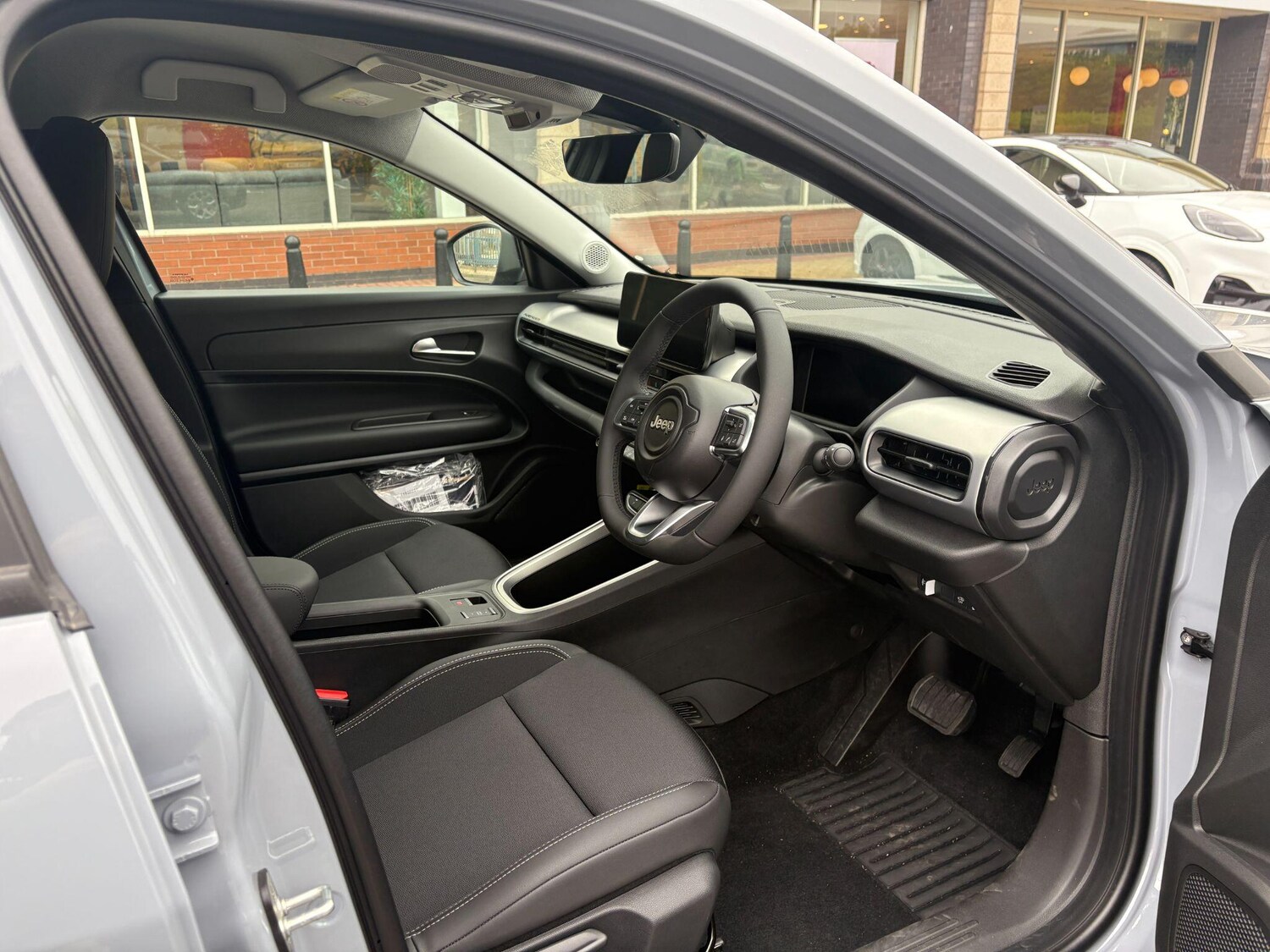 Used Jeep Avenger 2025 for sale - 76247784: Photo 15