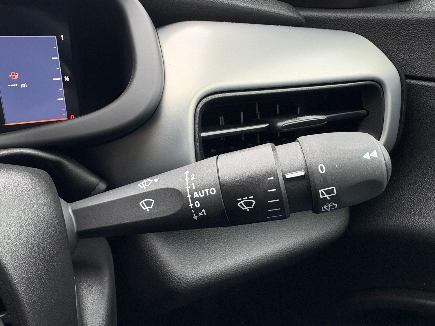 Used Jeep Avenger 2025 for sale - 76247784: Photo 21