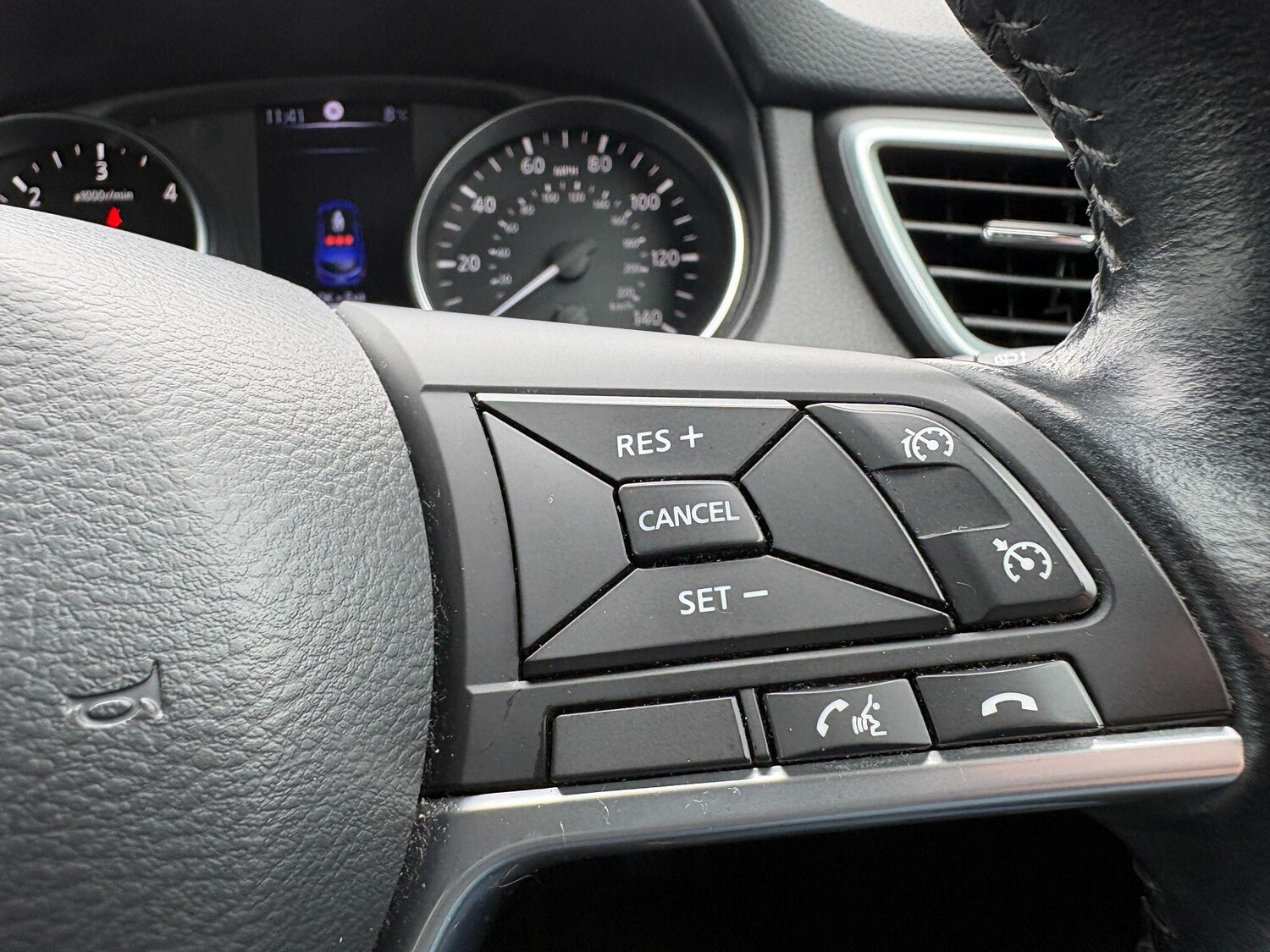 Used Nissan Qashqai 2018 for sale - 77524456: Photo 18