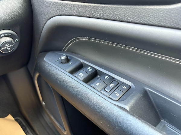 Used Jeep Compass 2023 for sale - 76083804: Photo 22