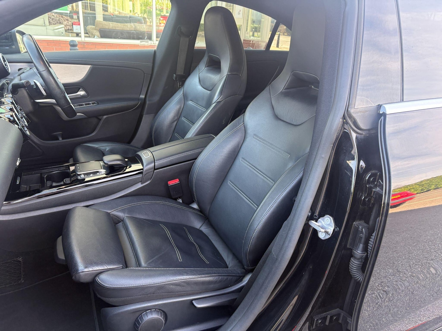 Used Mercedes-Benz CLA for sale - 77956929: Photo 30