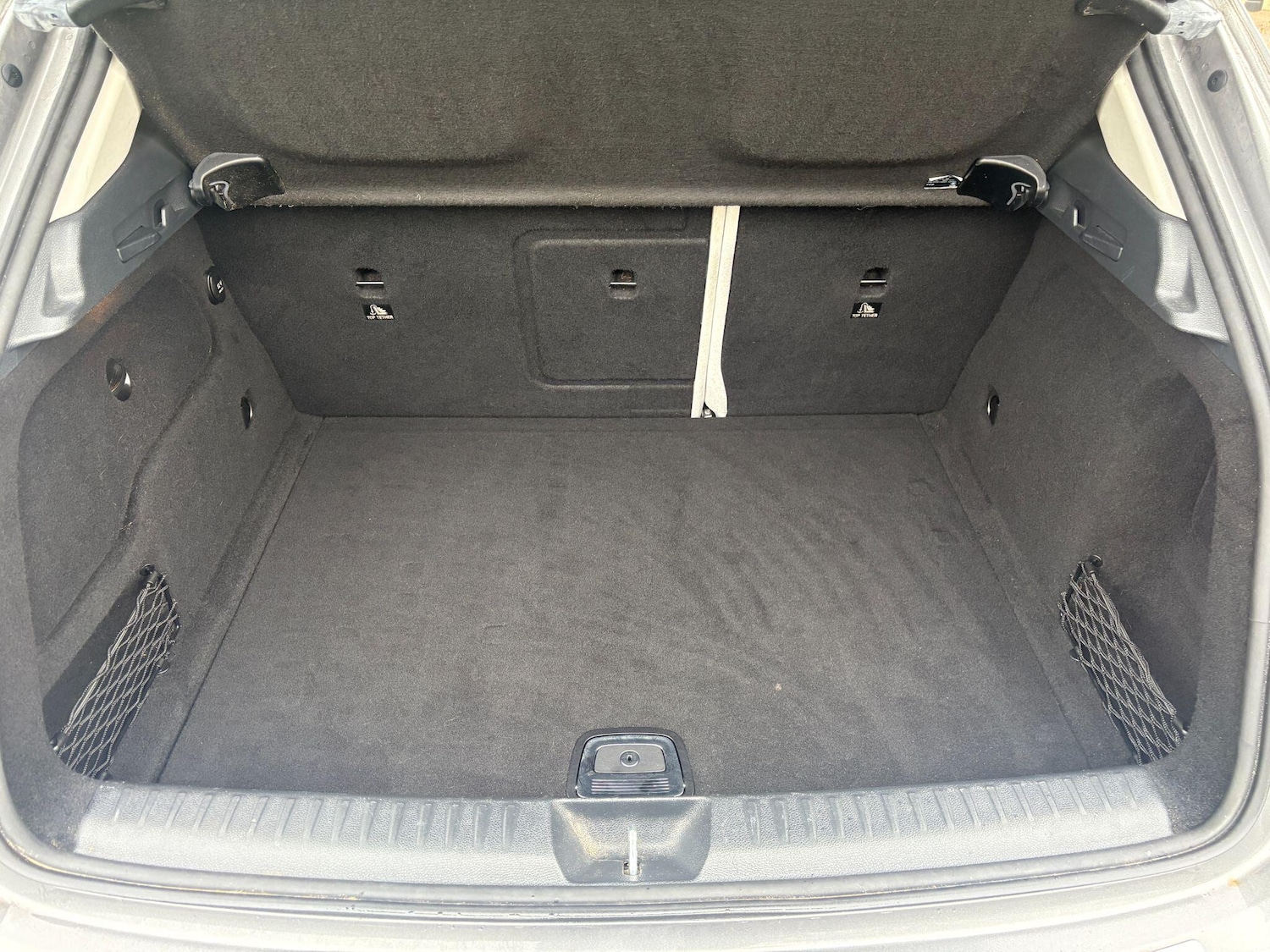 Used Mercedes-Benz GLA 2018 for sale - 76539137: Photo 10