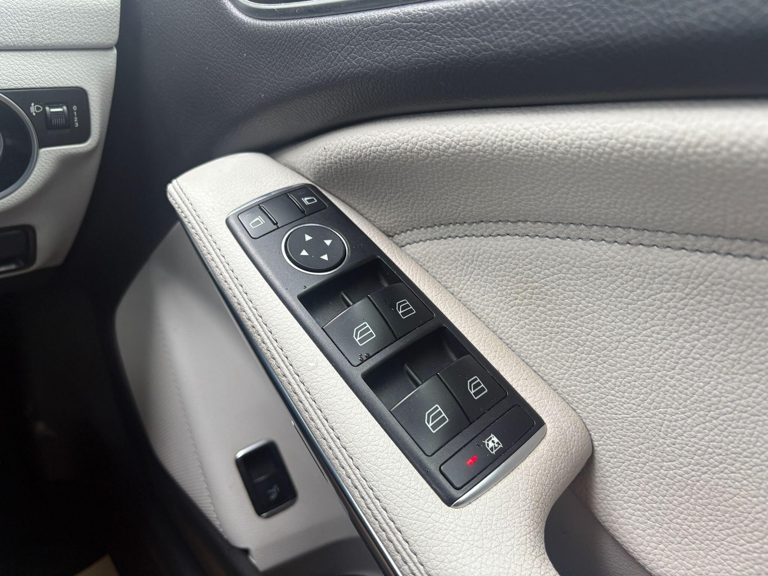 Used Mercedes-Benz GLA 2018 for sale - 76539137: Photo 18