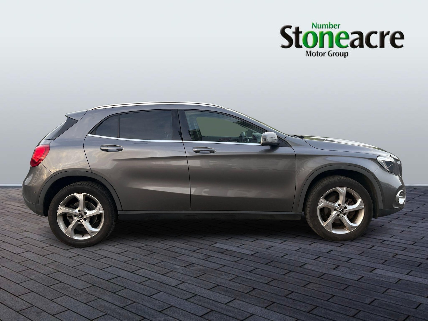 Used Mercedes-Benz GLA 2018 for sale - 76539137: Photo 2