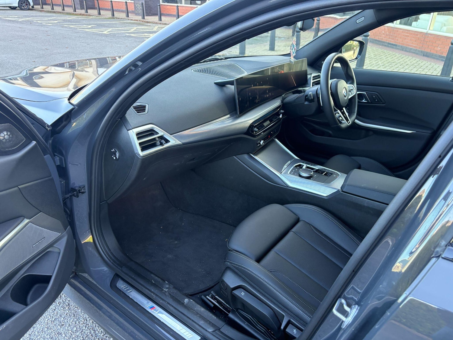 Used BMW 3 Series 2025 for sale - 76633081: Photo 15