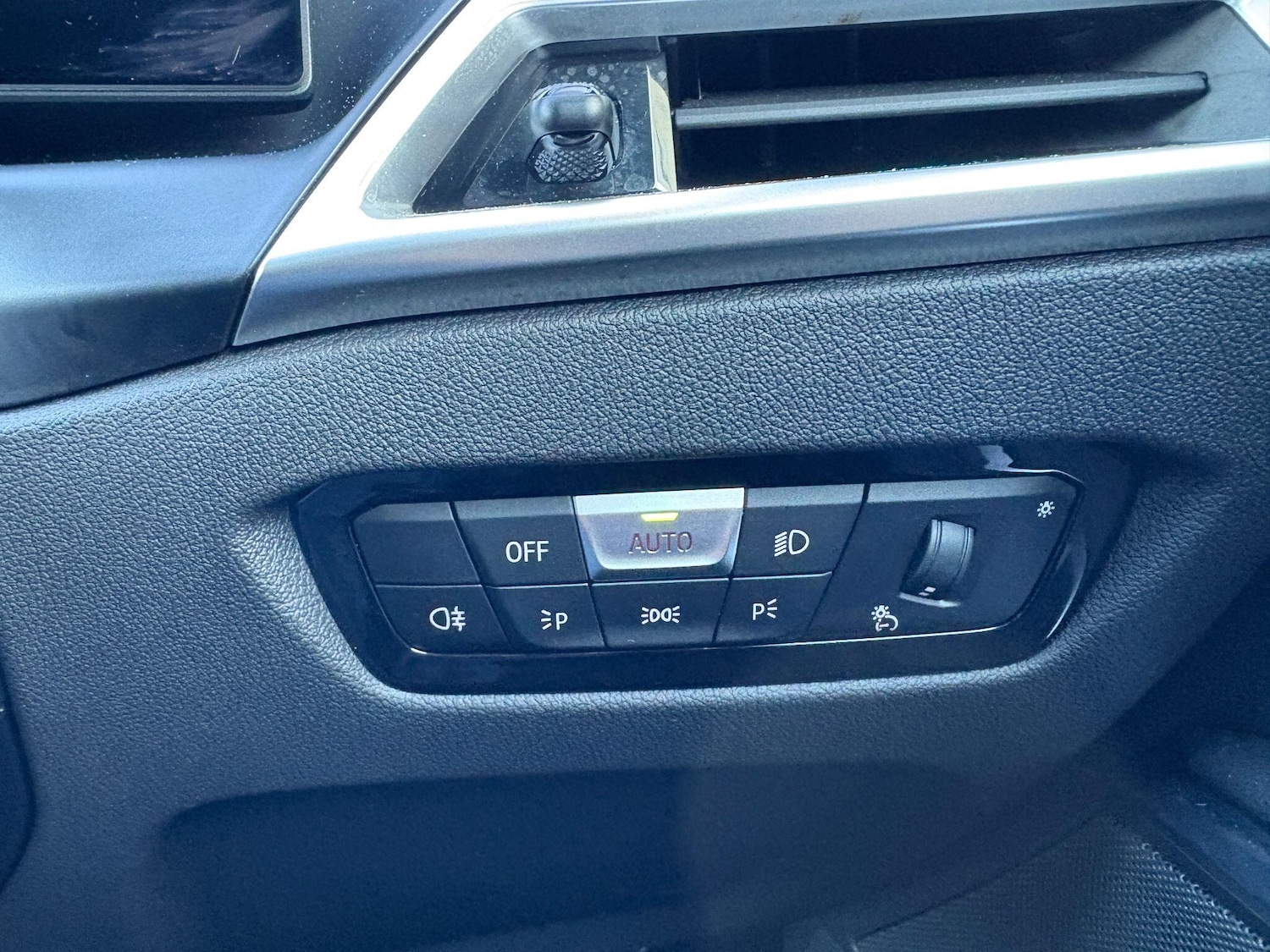 Used BMW 3 Series 2025 for sale - 76633081: Photo 20