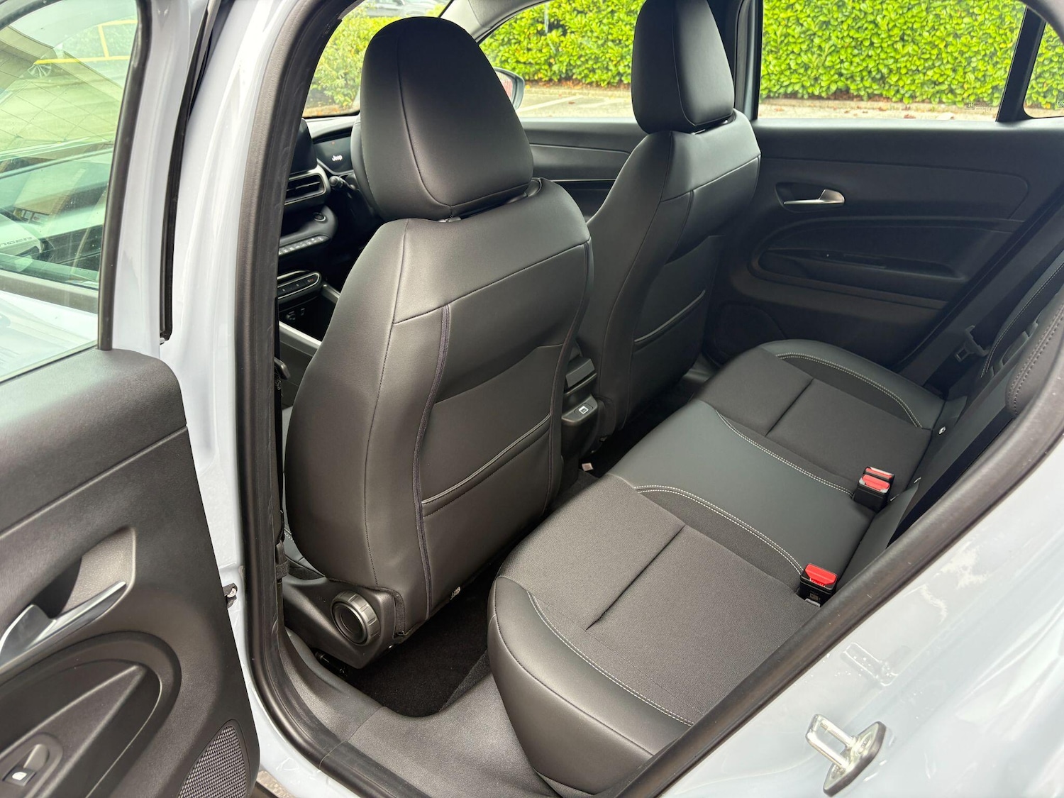 Used Jeep Avenger 2025 for sale - 76247660: Photo 11