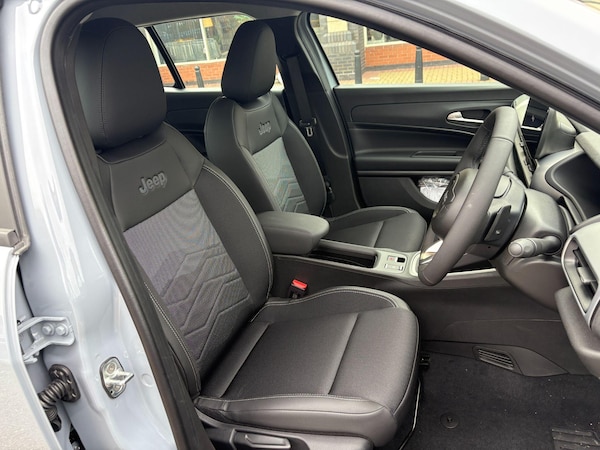 Used Jeep Avenger 2025 for sale - 76247660: Photo 15