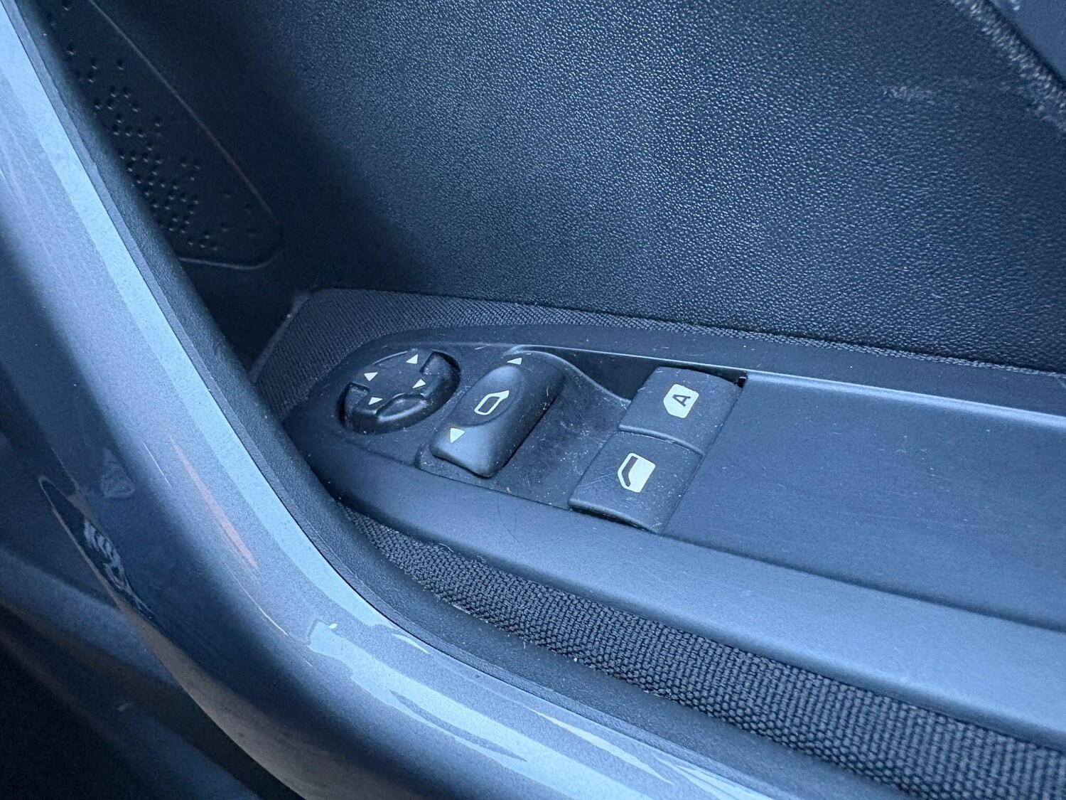 Used Peugeot 2008 2019 for sale - 77376351: Photo 17