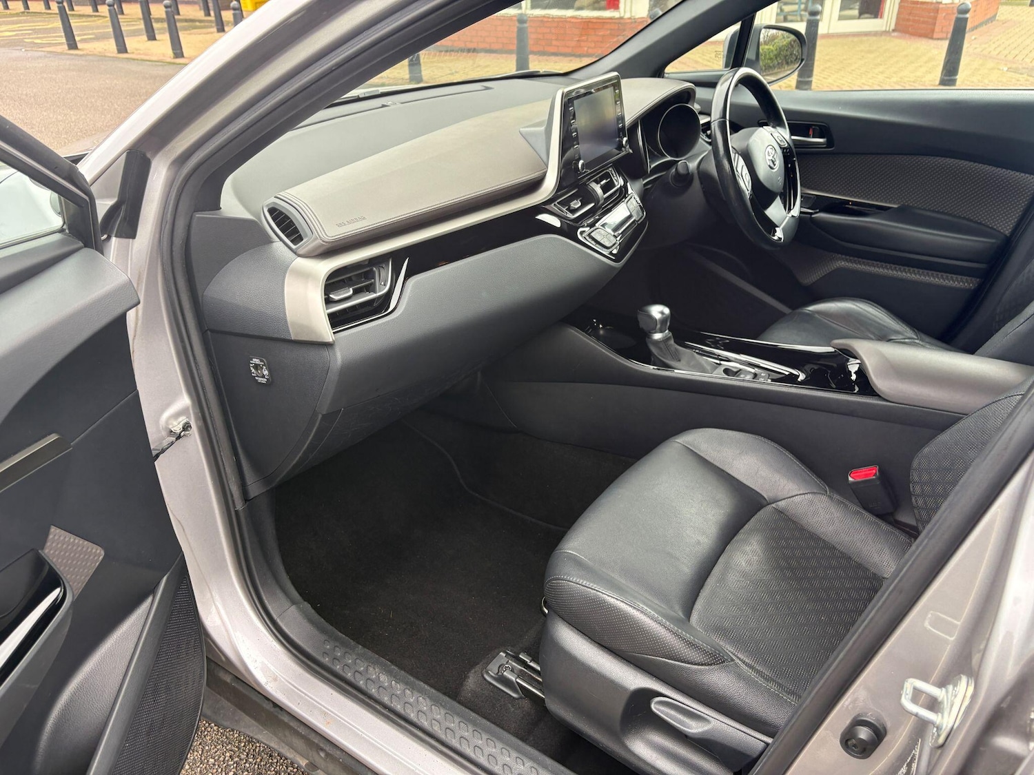 Used Toyota C-HR for sale - 77671582: Photo 12