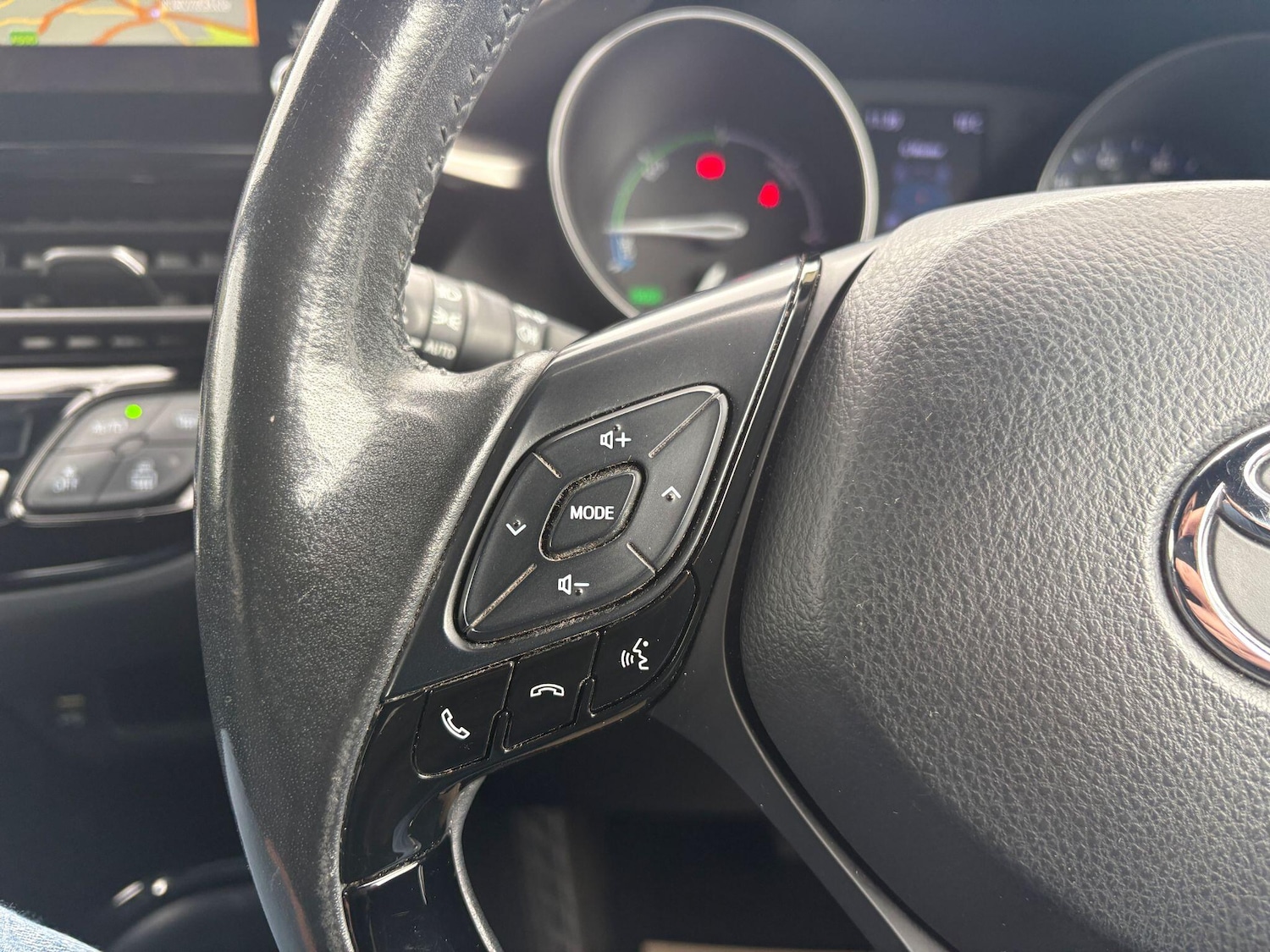 Used Toyota C-HR for sale - 77671582: Photo 18