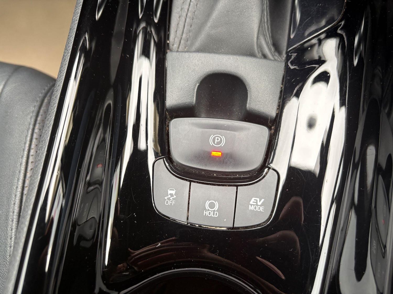 Used Toyota C-HR for sale - 77671582: Photo 28