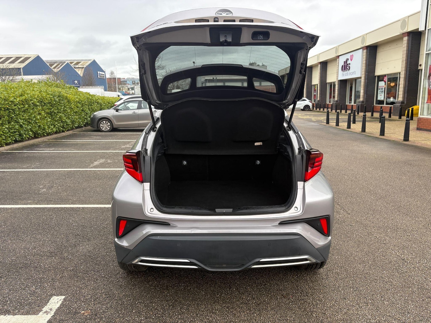 Used Toyota C-HR for sale - 77671582: Photo 8