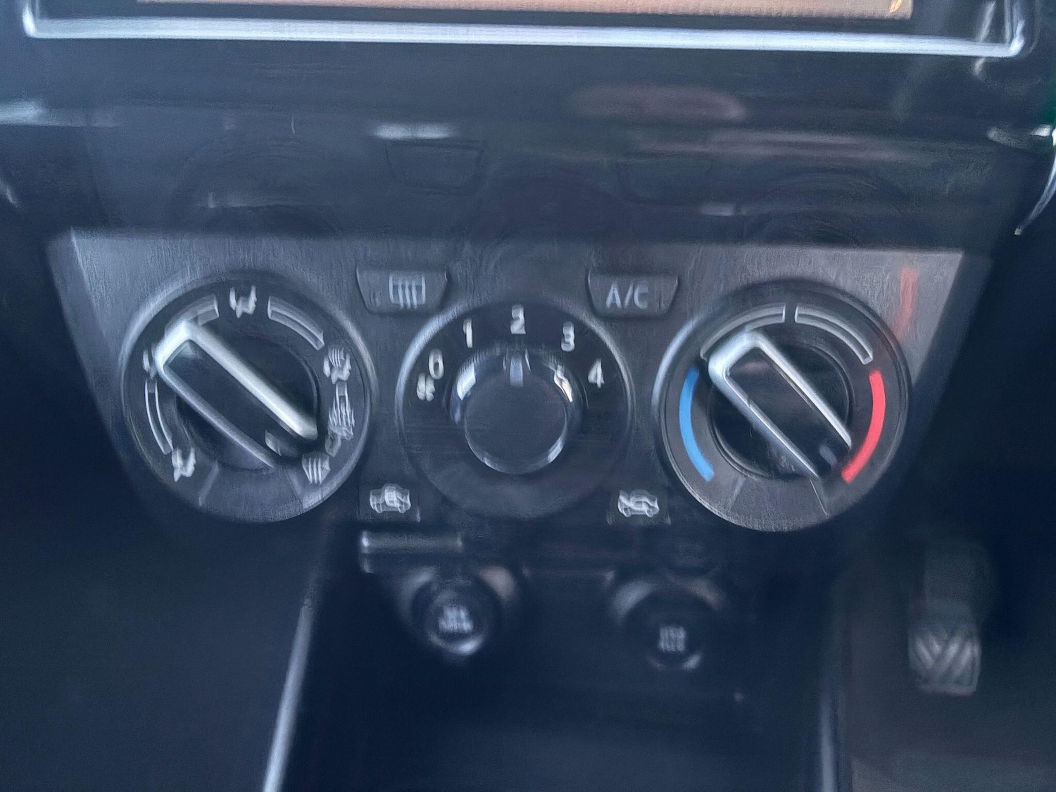 Used Suzuki Swift 2019 for sale - 77162867: Photo 25