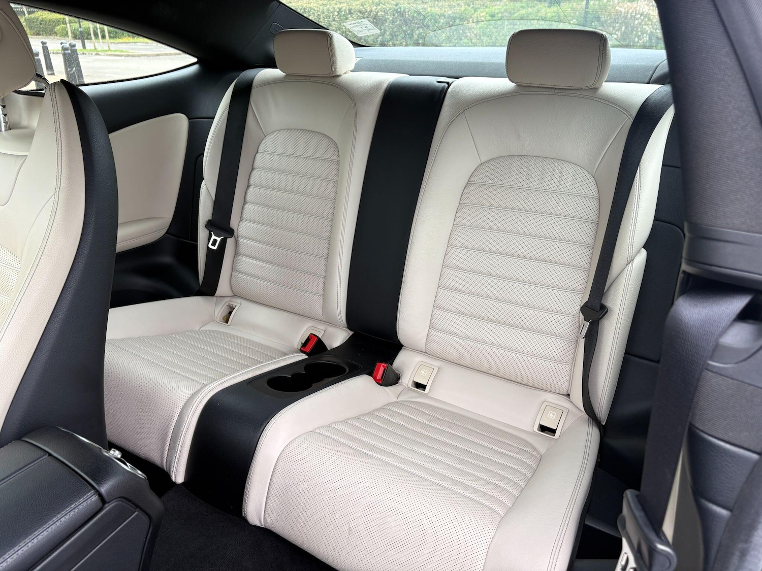 Used Mercedes-Benz C Class 2018 for sale - 78205329: Photo 11