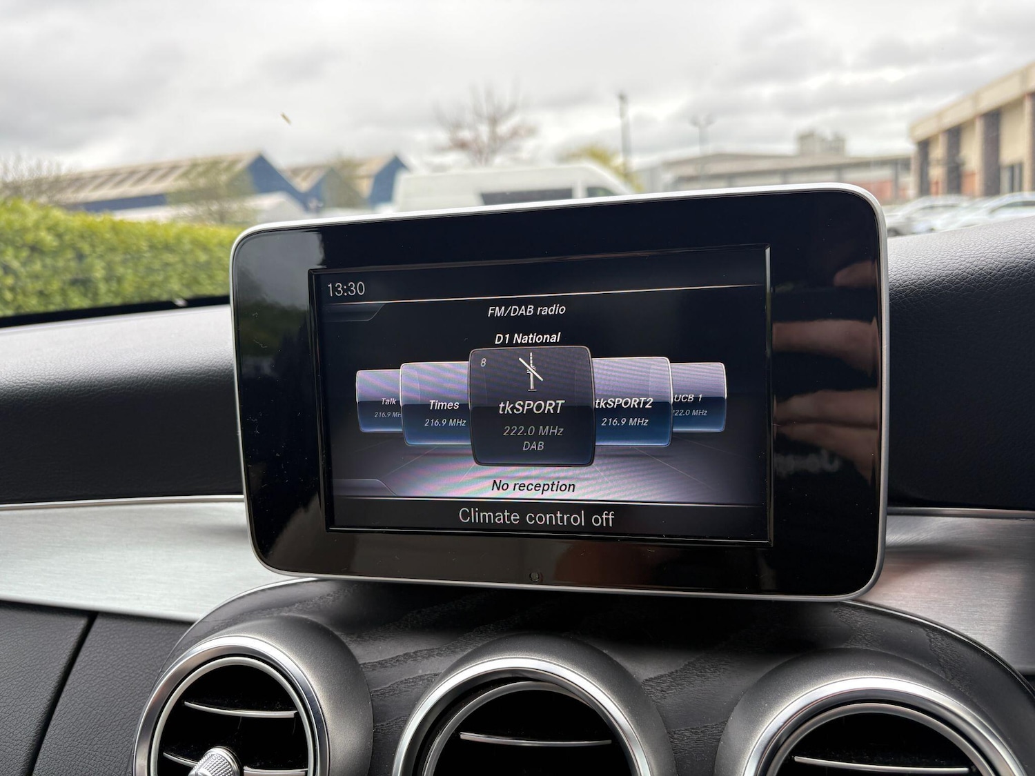 Used Mercedes-Benz C Class 2018 for sale - 78205329: Photo 28