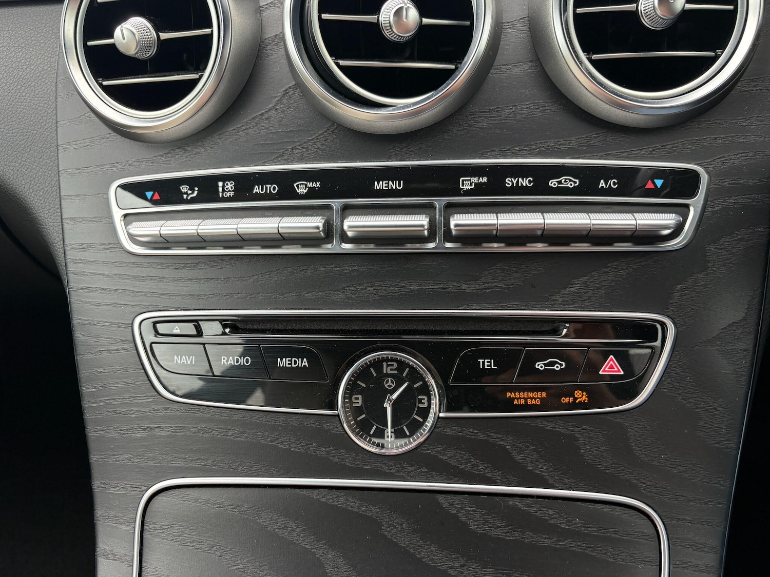 Used Mercedes-Benz C Class 2018 for sale - 78205329: Photo 32