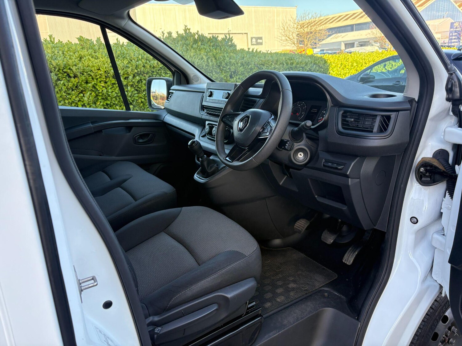 Used Renault Trafic 2023 for sale - 76633265: Photo 15