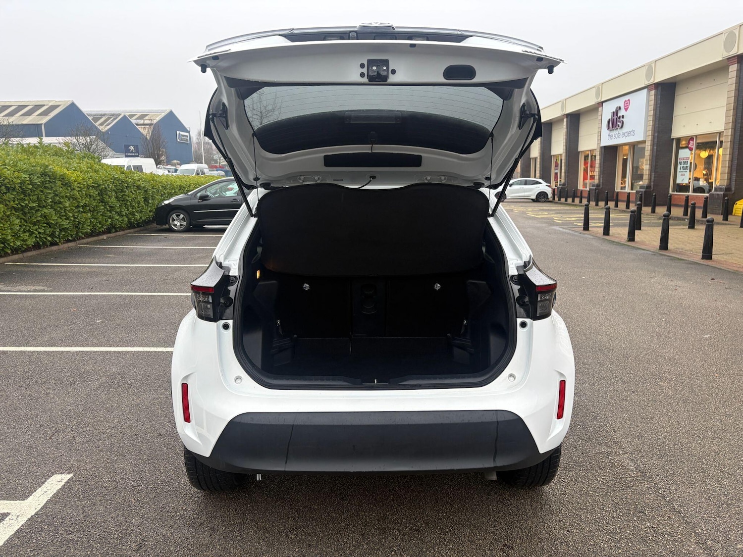 Used Toyota Yaris Cross for sale - 77230091: Photo 9