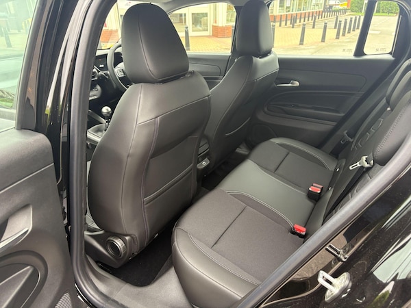 Used Jeep Avenger 2025 for sale - 76246692: Photo 11