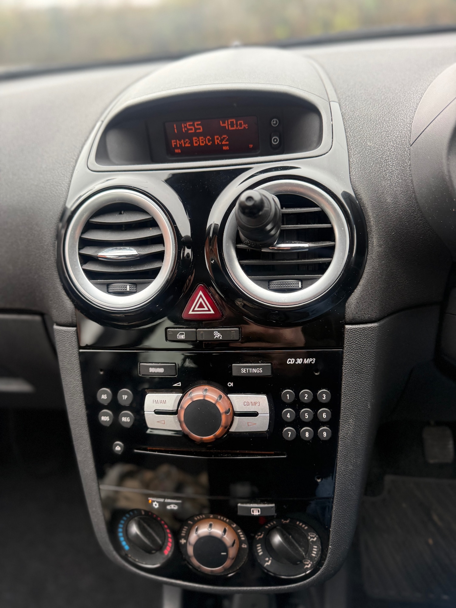 Used Vauxhall Corsa 2011 for sale - 77495532: Photo 23