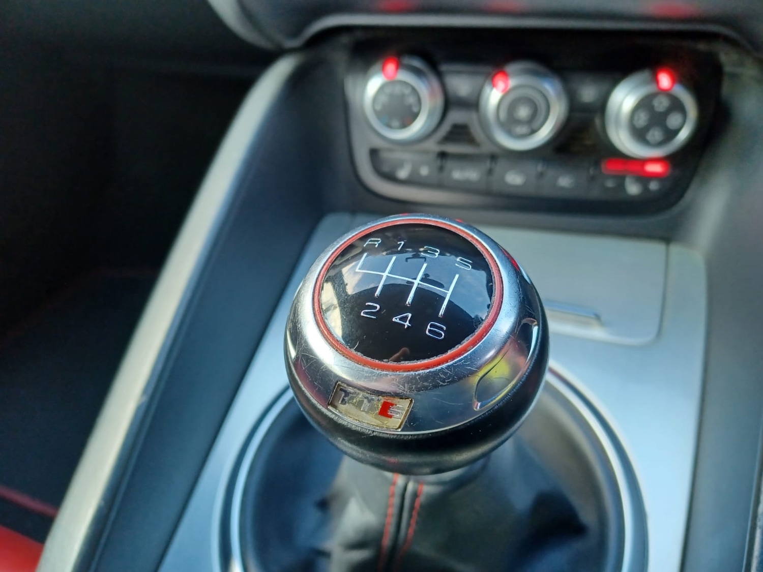 Used Audi TT 2011 for sale - 77115884: Photo 16