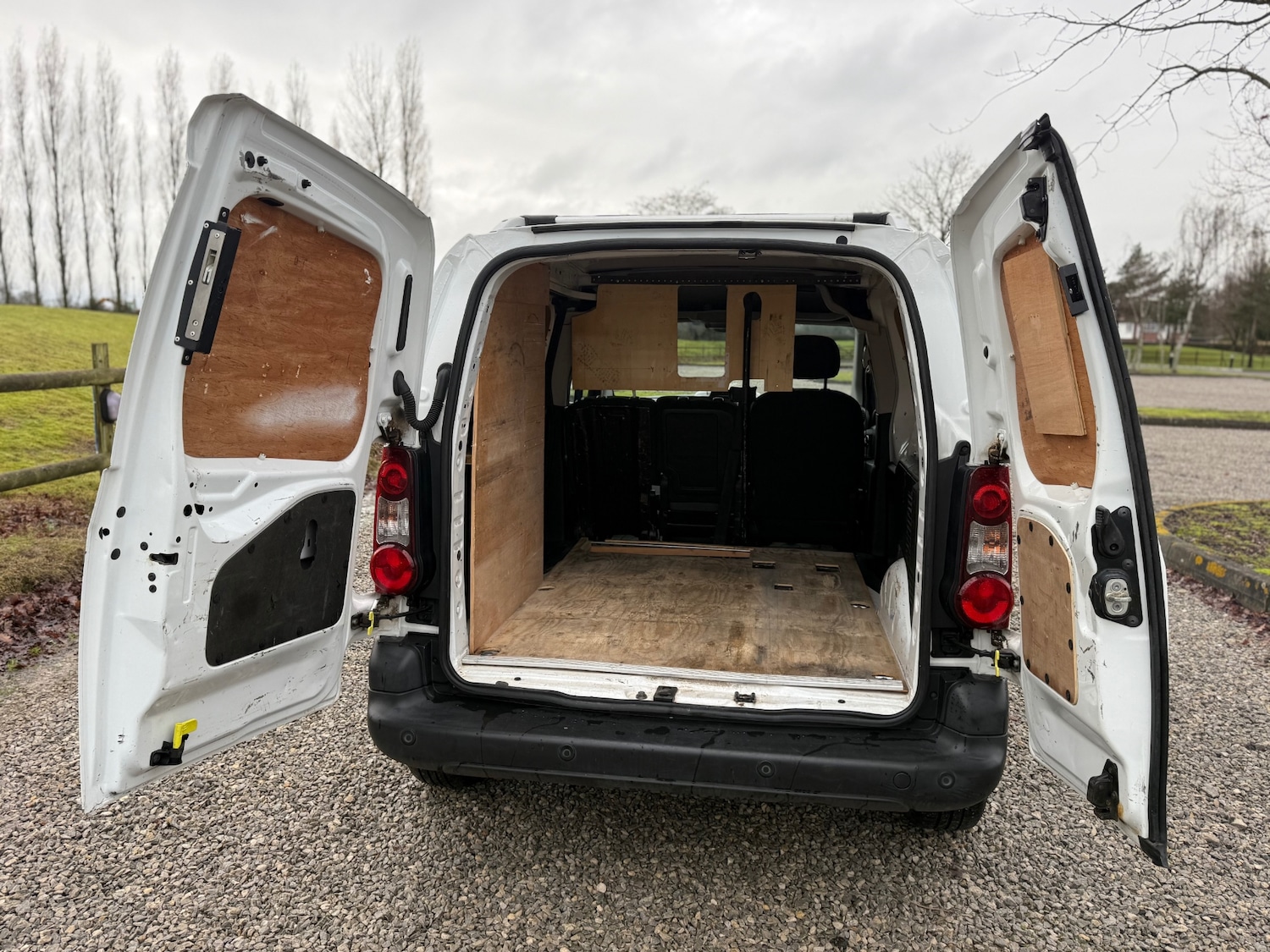 Used Peugeot Partner 2017 for sale - 77278467: Photo 13