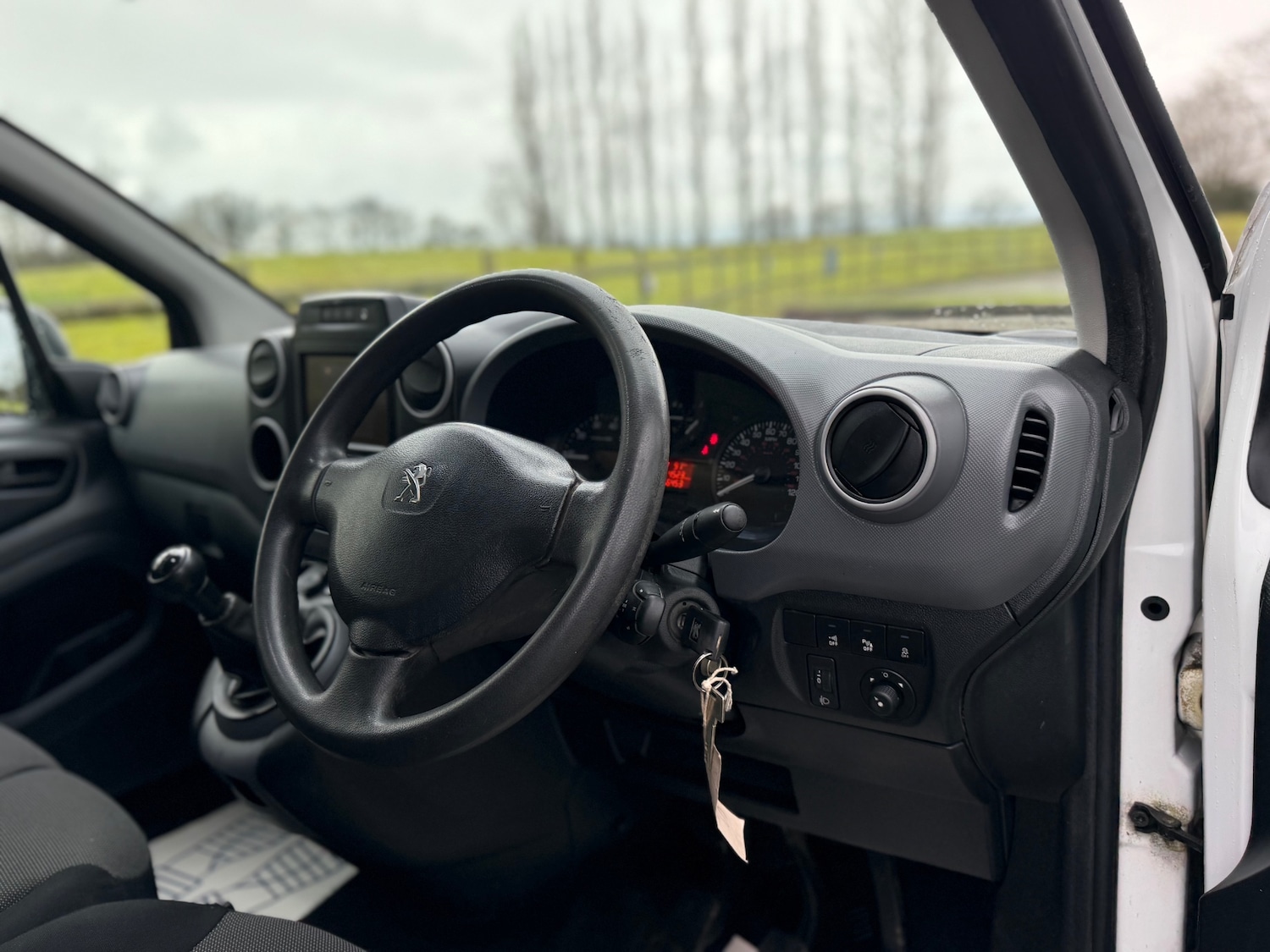 Used Peugeot Partner 2017 for sale - 77278467: Photo 16