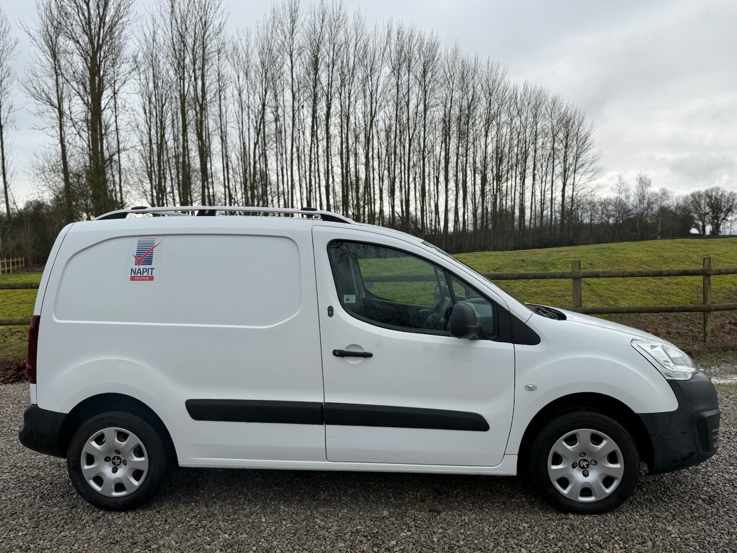 Used Peugeot Partner 2017 for sale - 77278467: Photo 4