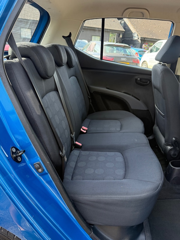 Used Hyundai i10 2009 for sale - 76288348: Photo 9