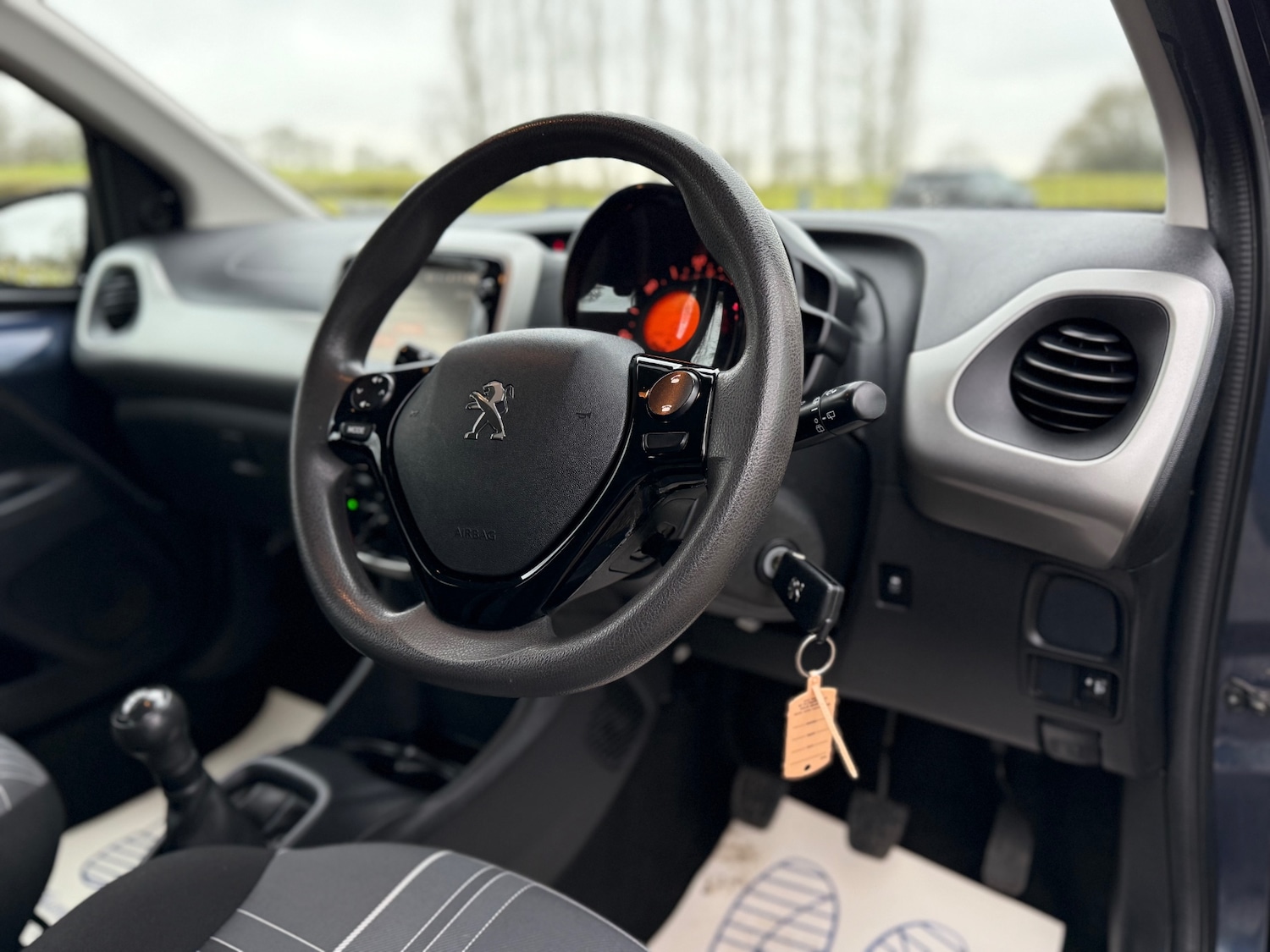 Used Peugeot 108 2016 for sale - 77314320: Photo 11