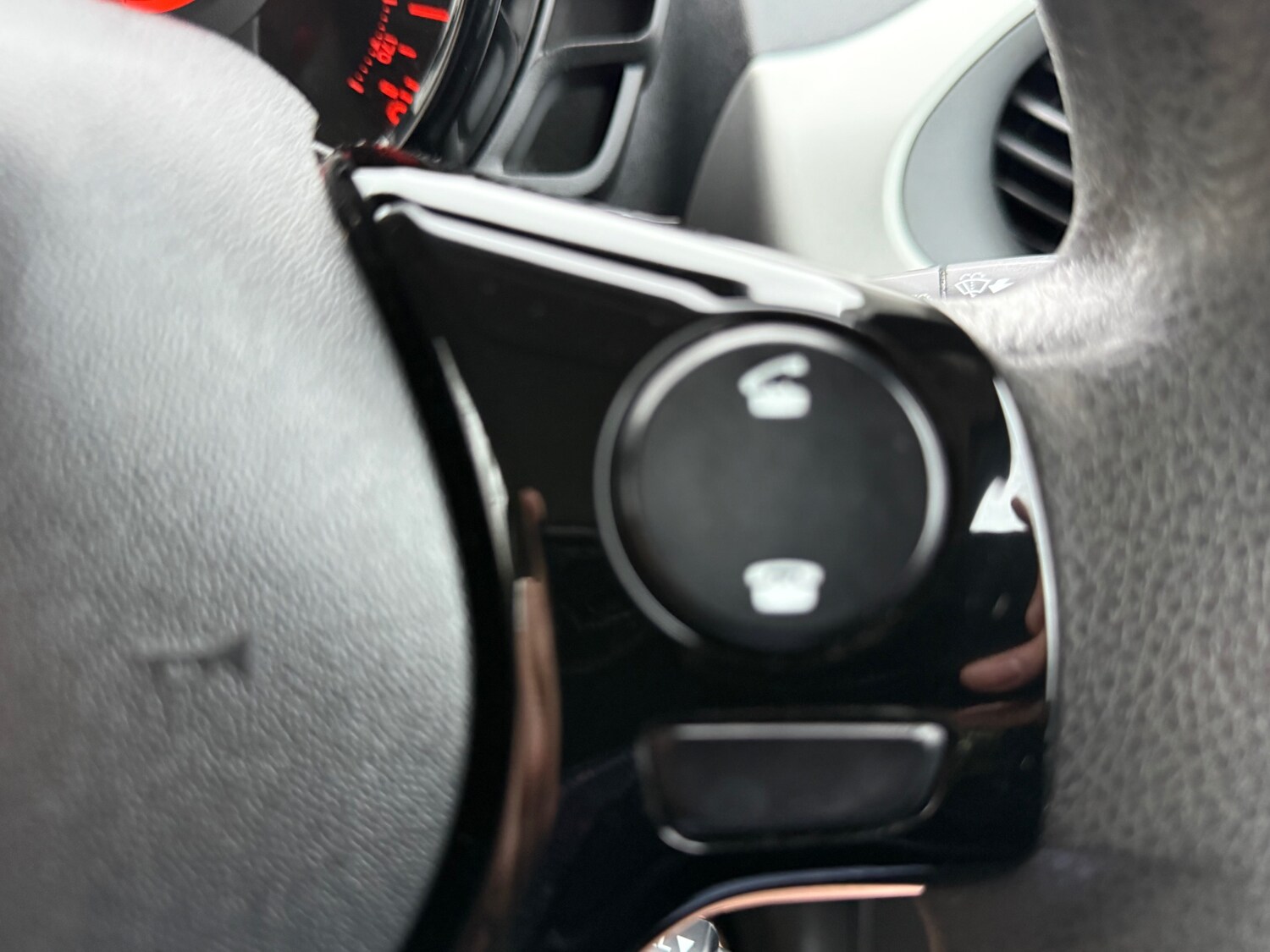 Used Peugeot 108 2016 for sale - 77314320: Photo 33