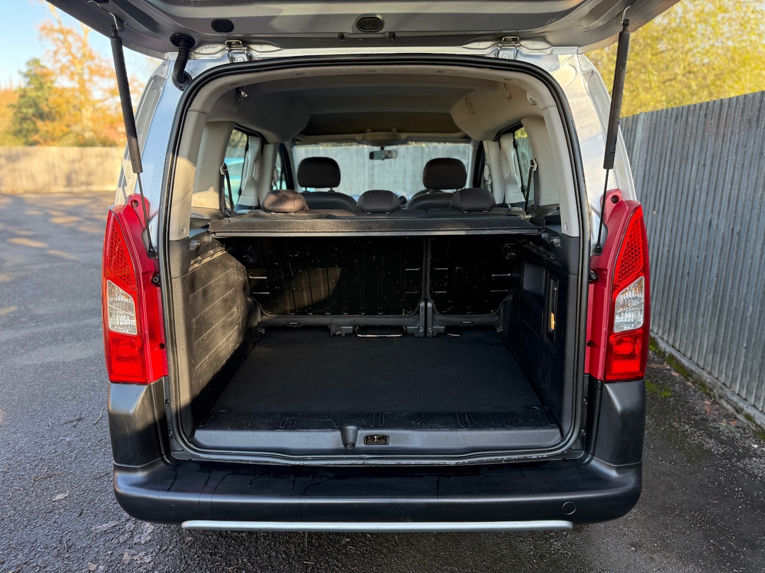 Used Peugeot Partner Tepee 2011 for sale - 76693673: Photo 14